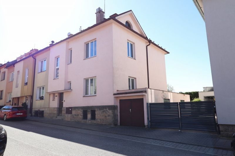 Rodinné domy, Jiráskova , Hořice, 220 m² - 1