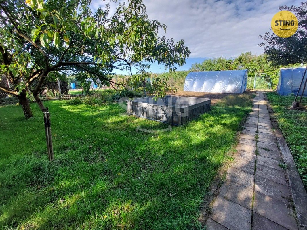 Zahrady, Moravský Krumlov, 299 m² - 1