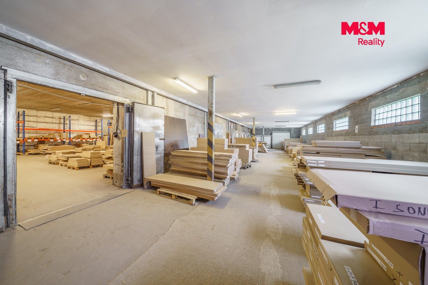 Obchodní prostory, Libušina, Teplice, 1 100 m² - 2