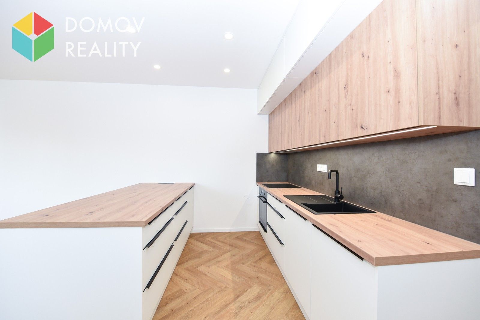 2+kk, Obecní, Chyňava, 64 m² - 1