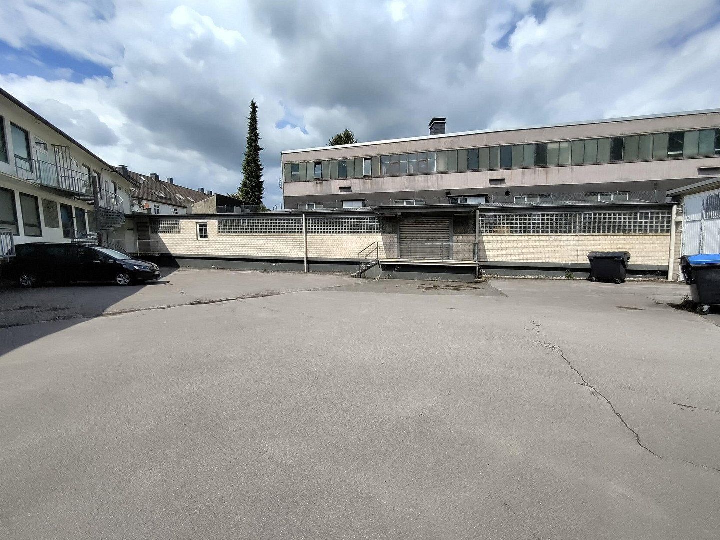Obchodní prostory, Bahnstraße 26 Wuppertal Vohwinkel Nordrhein-Westfalen 42327, 389 m² - 2