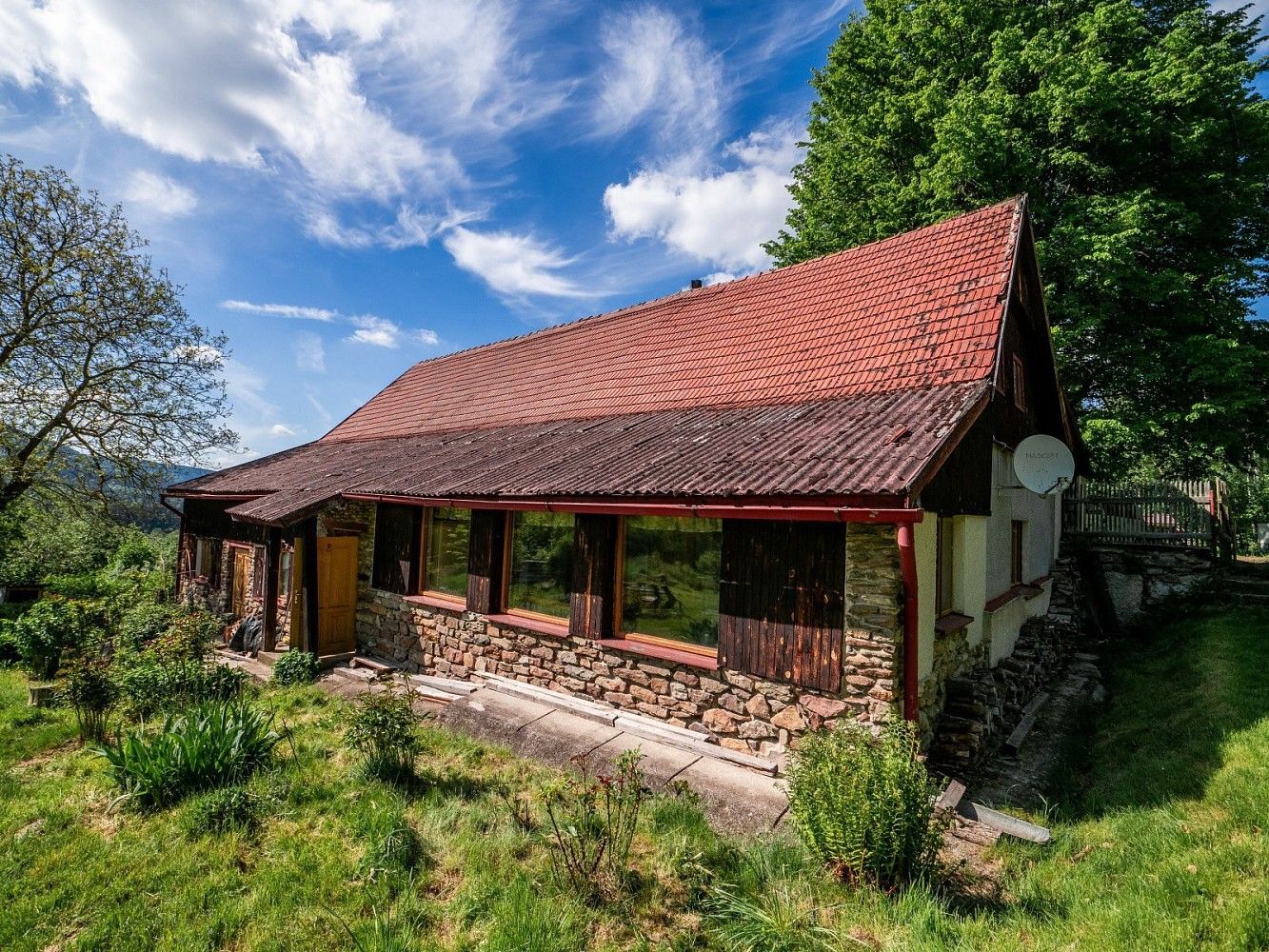 Chalupy, Chroboly - Leptač, okres Prachatice, Jihočeský kraj, 210 m²