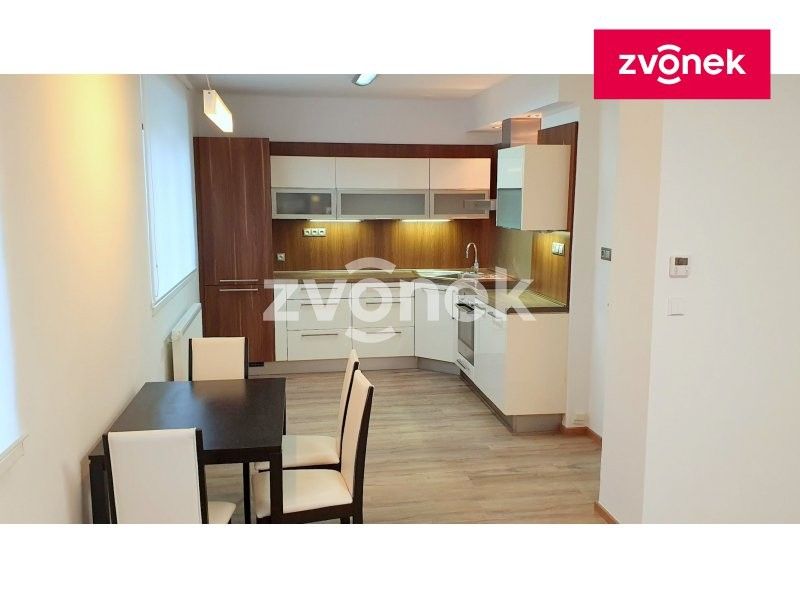 Rodinné domy, Lešenská, Zlín, 150 m²