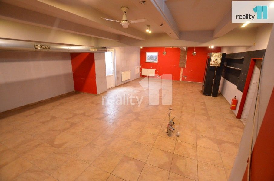 Pronájem obchodní prostory - Husova, Humpolec, 297 m²