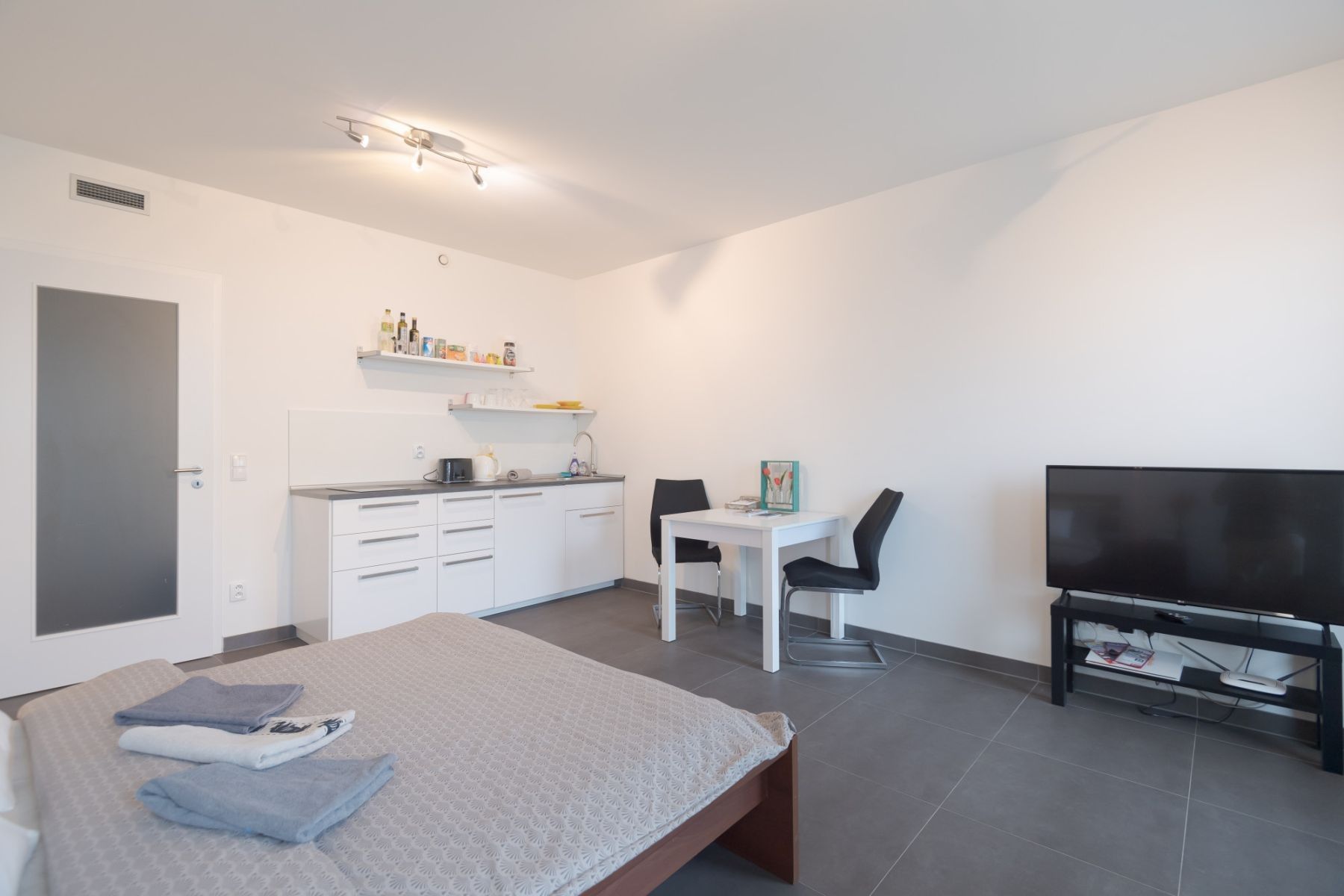 Byty, Koněvova, Praha - Žižkov, 35 m² - 2