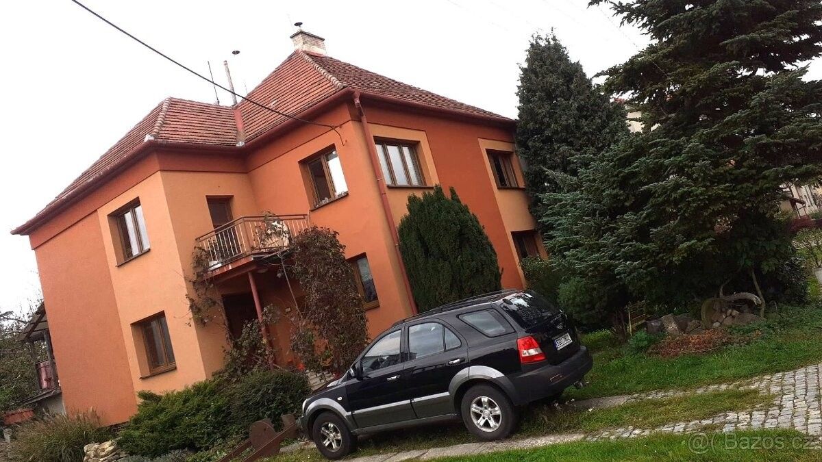 Pronájem rodinný dům - Bílovice u Uherského Hradiště, 687 12