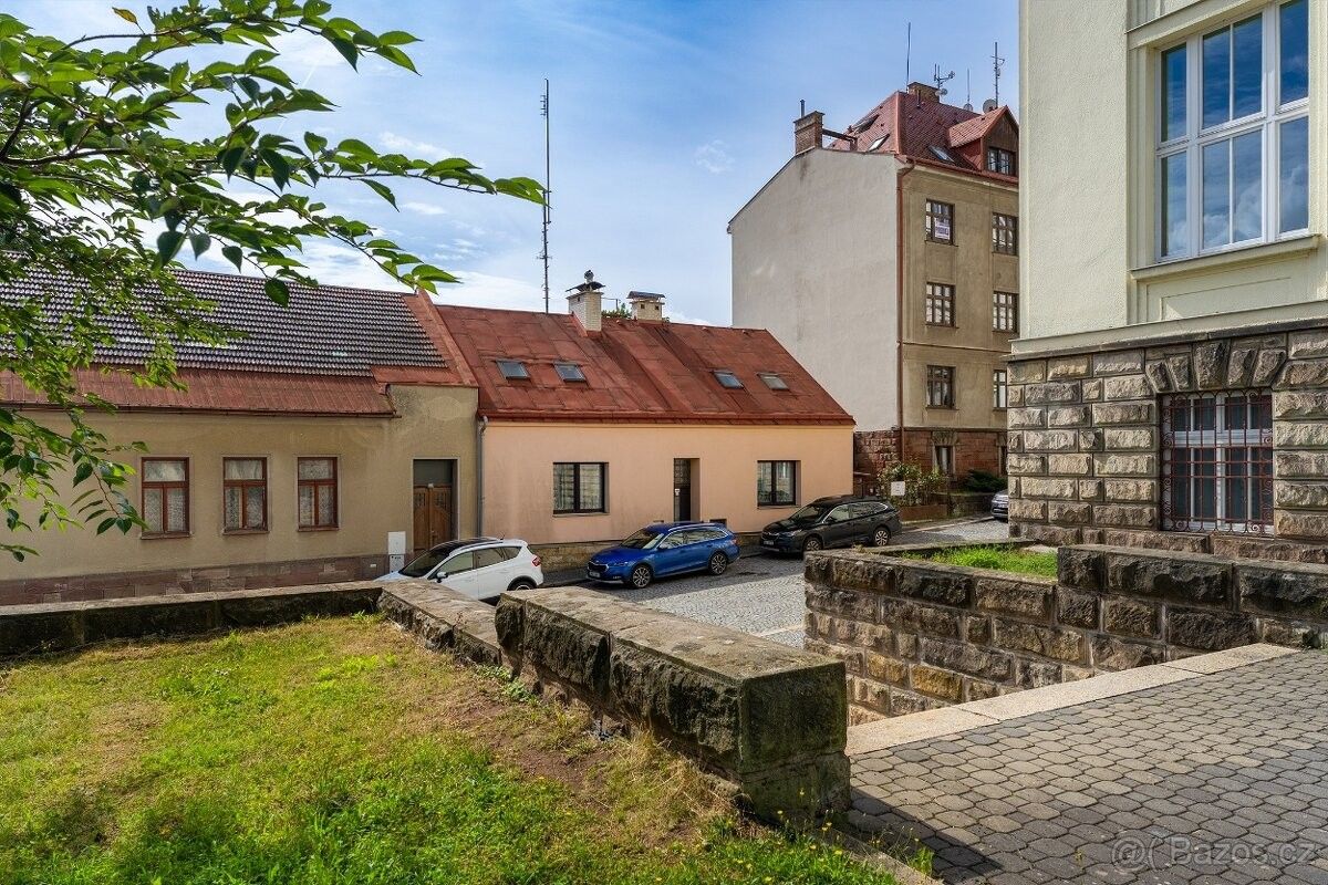 Rodinné domy, Lomnice nad Popelkou, 512 51 - 1