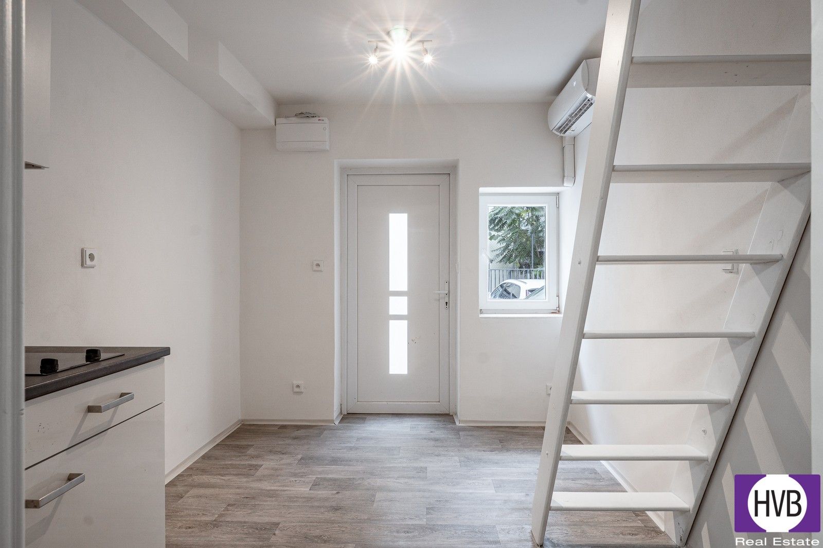 Ubytovací zařízení, Žižkov, Praha, 16 m²