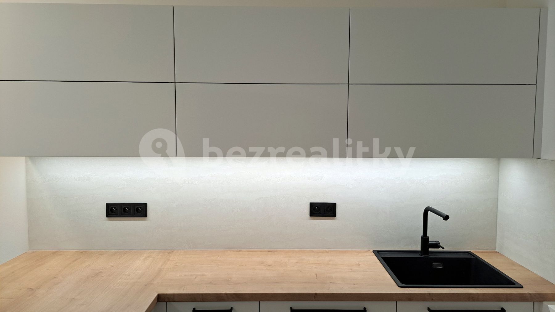 Pronájem byt 2+kk - Hagiborská, Praha - Strašnice, 55 m² - 2