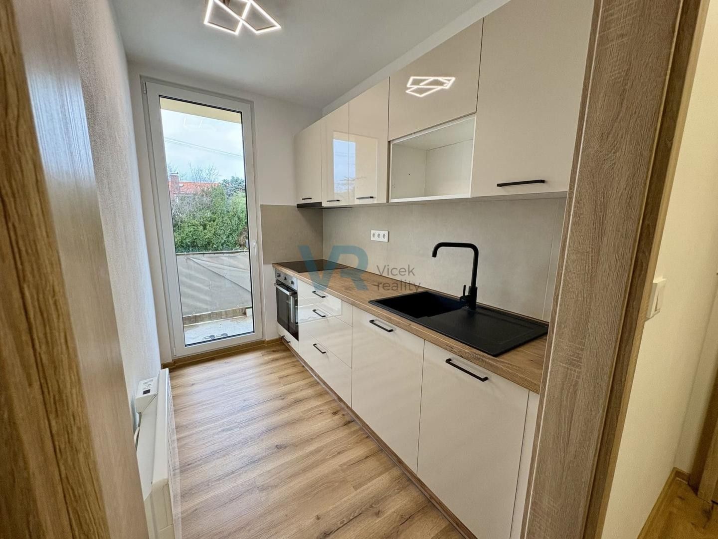 2+1, Slavče, 54 m²