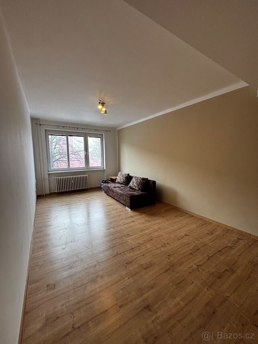 Byty, Český Těšín, 737 01