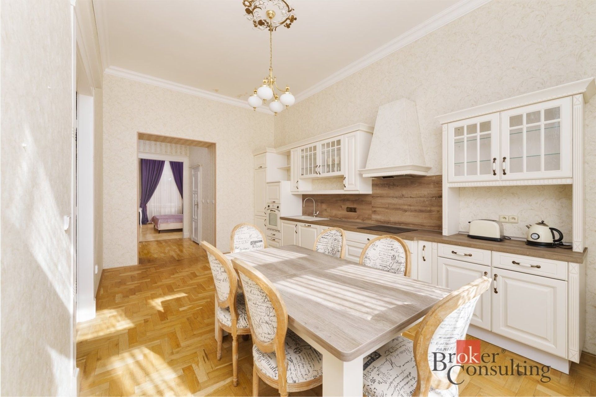 3+1, Masarykovo nábřeží, Praha, 114 m²