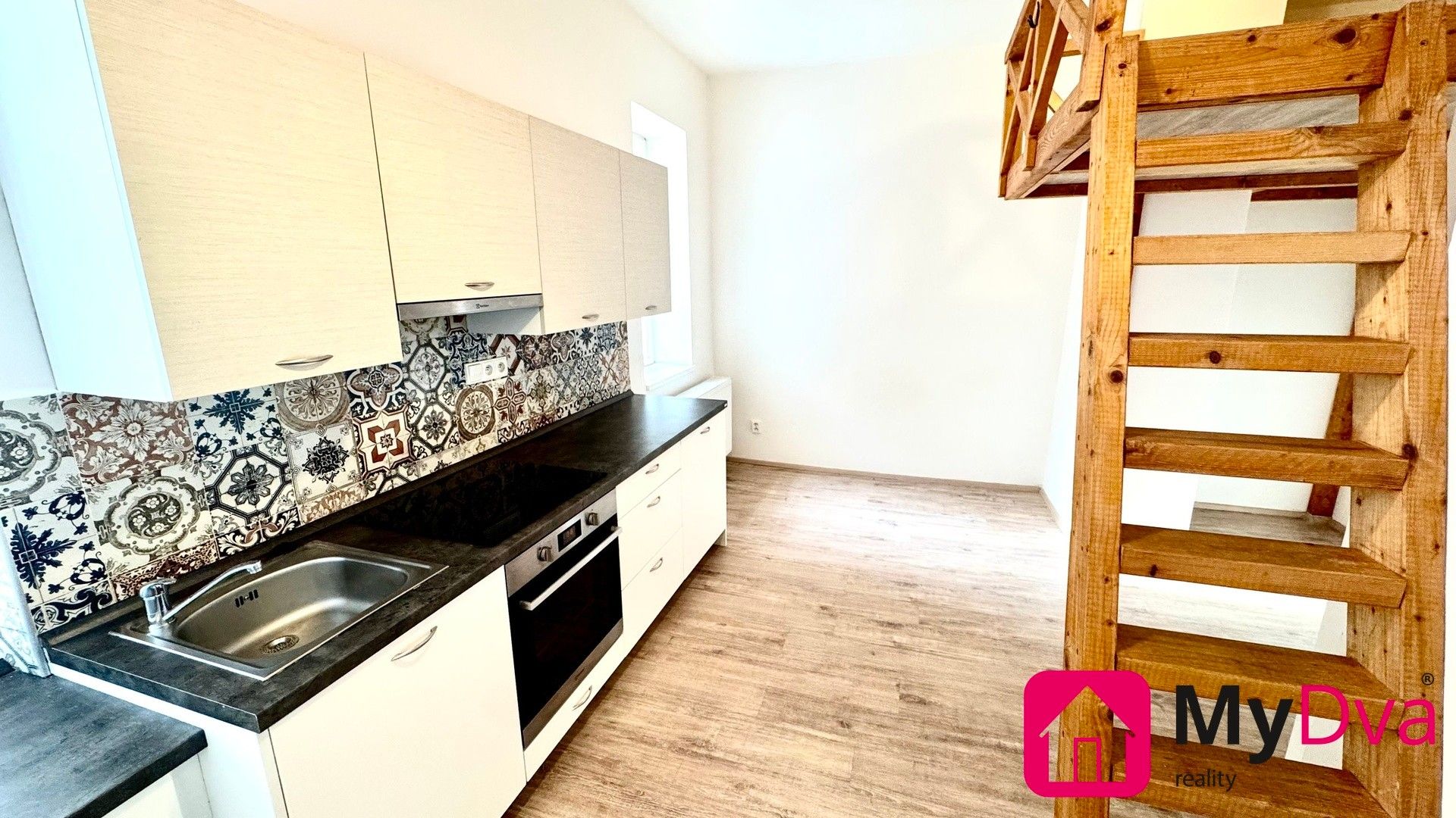 1+kk, Lužická, Znojmo, 25 m²