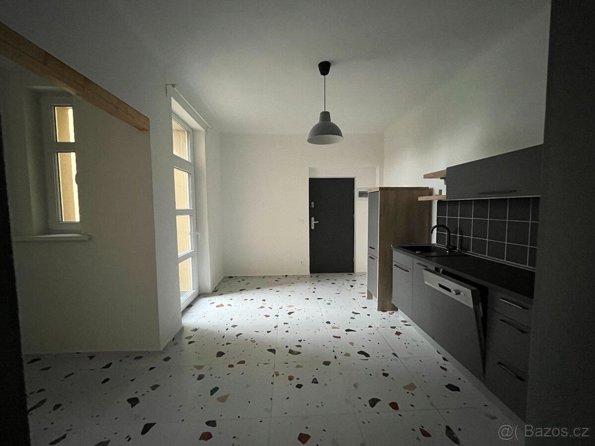Pronájem byt - Plzeň, 301 00