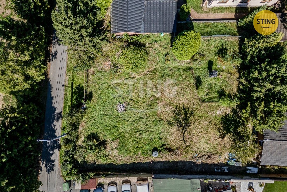Zahrady, Šenov, 697 m² - 2