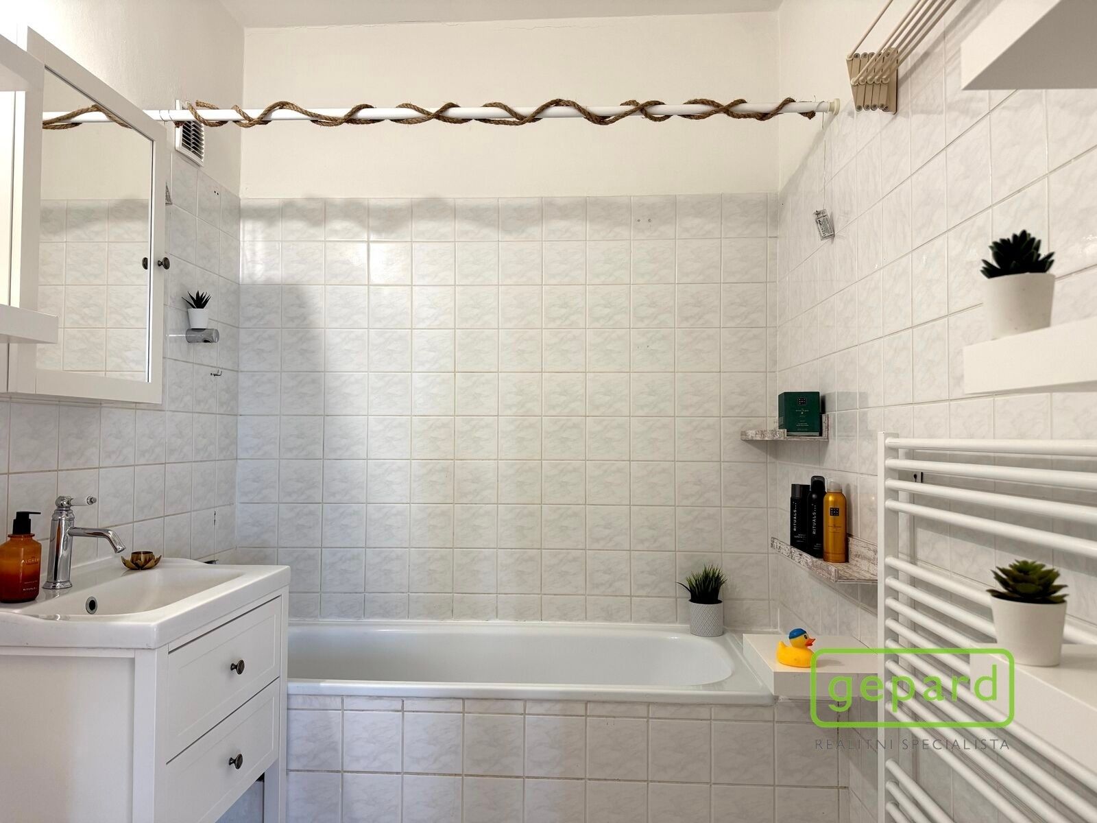 Prodej byt 2+1 - Handkeho, Olomouc, 66 m²