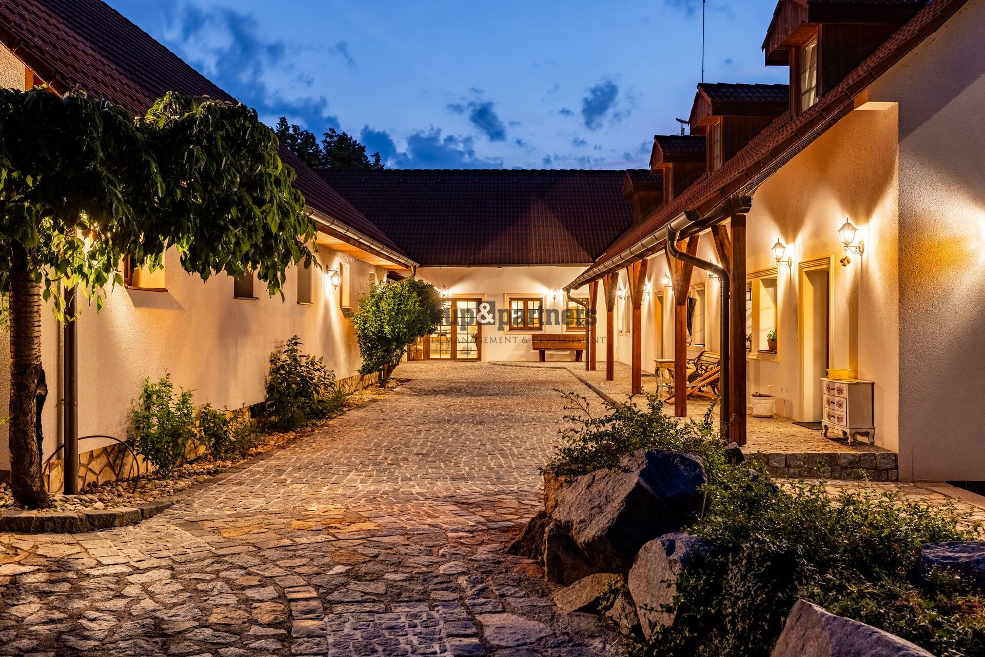 Prodej rodinný dům - Netvořice Tuchyně, 1 079 m² - 1