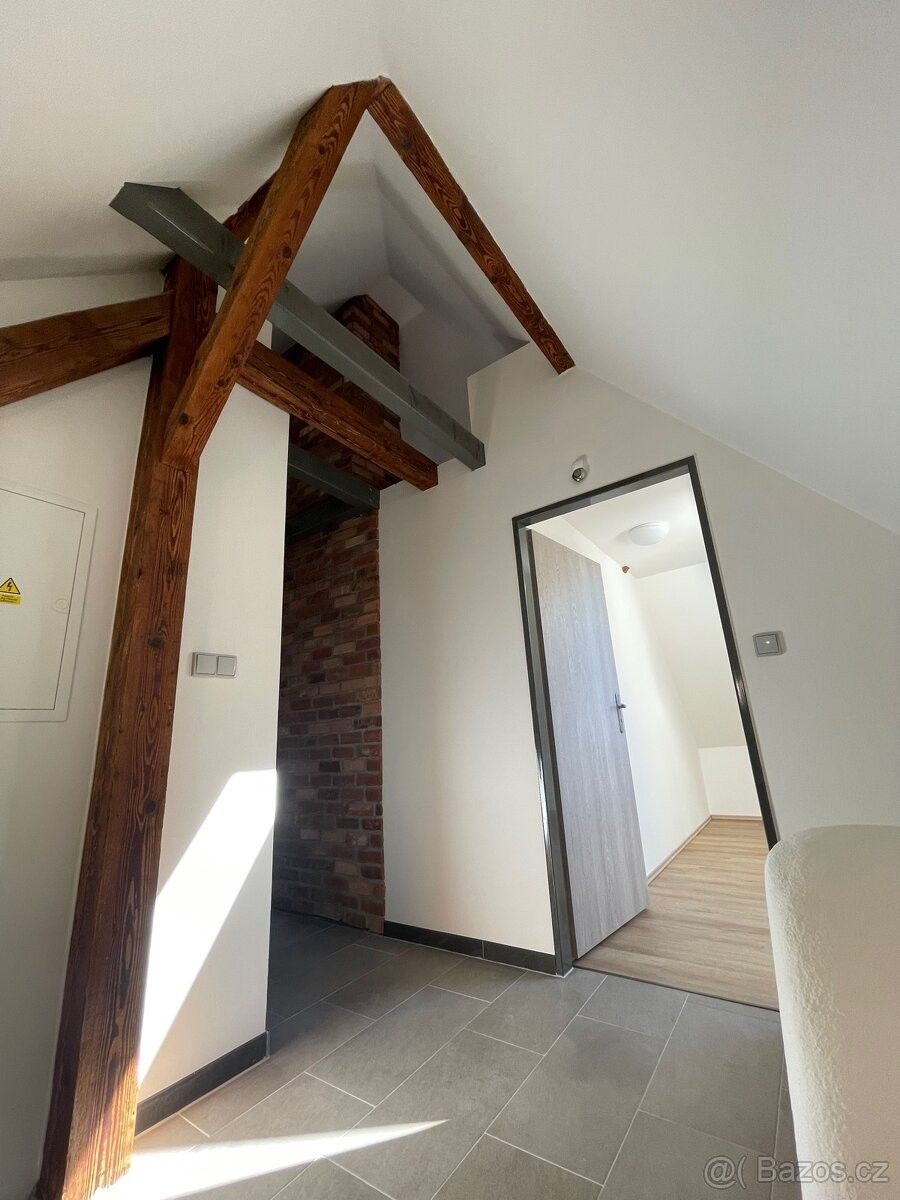 Pronájem byt - Větřní, 382 11