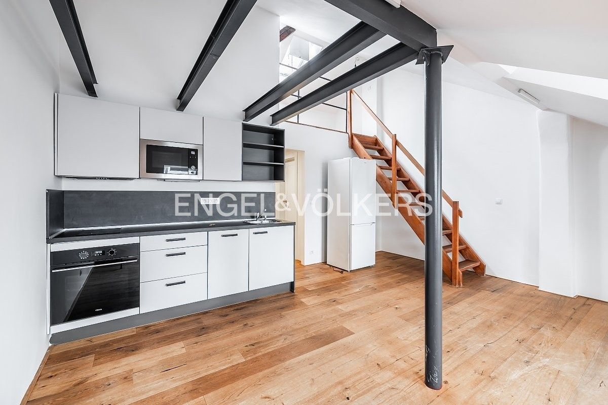 2+kk, Kaizlovy sady, Praha, 71 m²