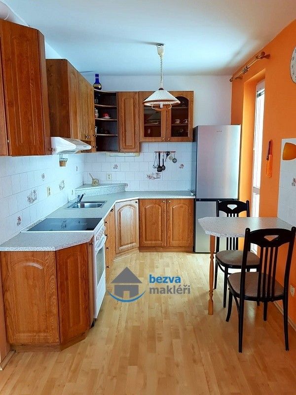 Pronájem byt 2+kk - Dubinská, Pardubice, 42 m²