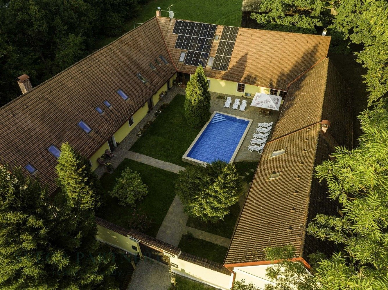 Rodinné domy, Rodvínov, okres Jindřichův Hradec, Jihočeský kraj, 2 041 m² - 1