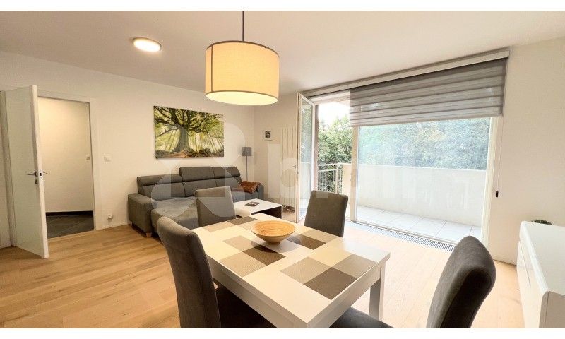 Pronájem byt 2+kk - V jehličí, Praha, 60 m²