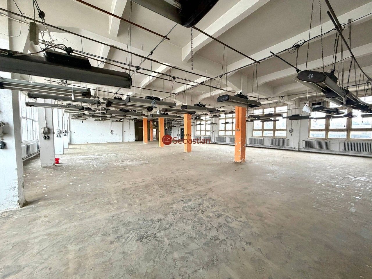 Kanceláře, Křemešnická, Pelhřimov, 1 000 m²