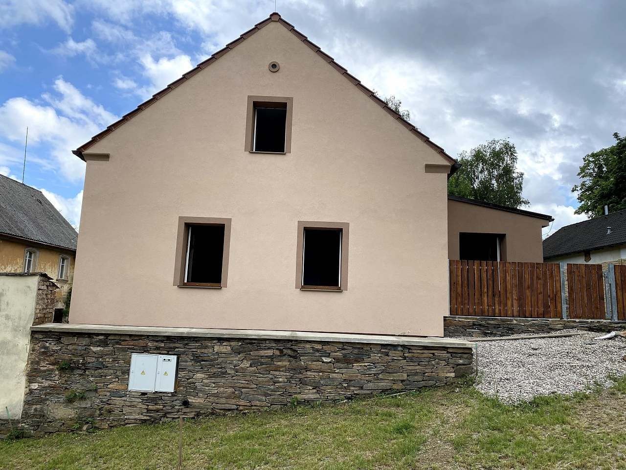 Chaty, Brdo u Manětína, Plzeňský kraj