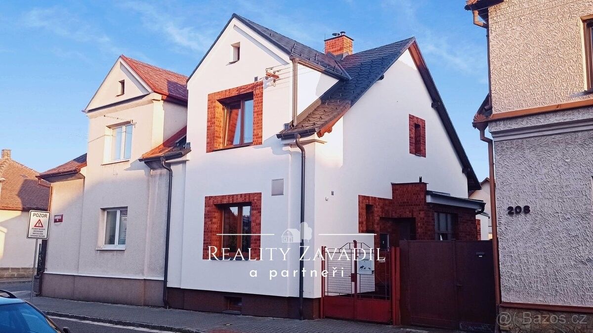 Prodej dům - Pardubice, 530 03, 110 m²
