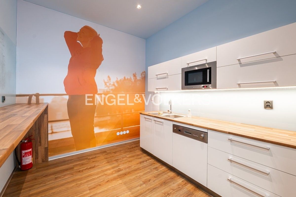 Obchodní prostory · 290 m² · Hvězdova 1689, Praha Nusle - 4