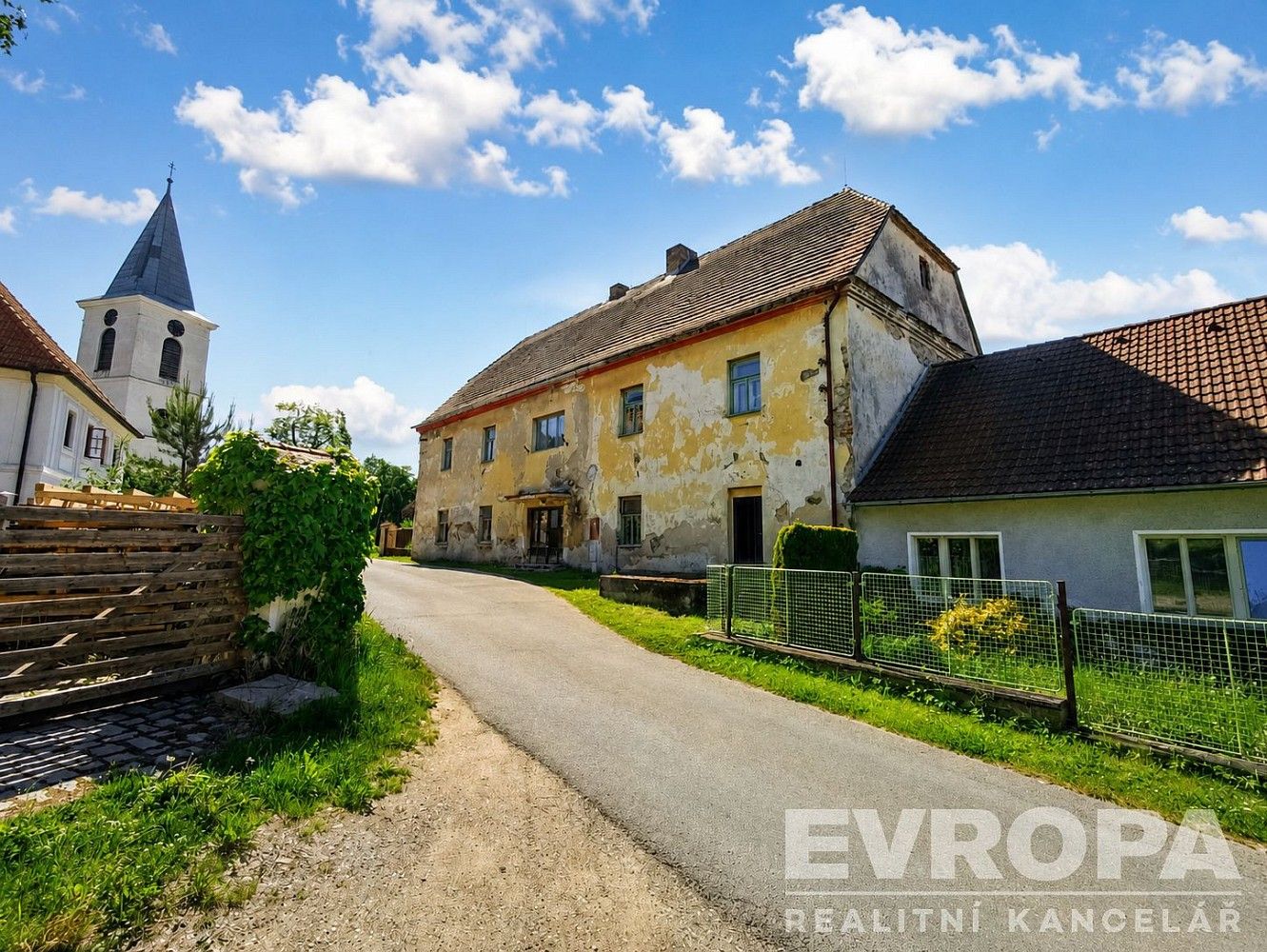 Prodej komerční - Uzeničky - Černívsko, okres Strakonice, Jihočeský kraj, 631 m² - 1