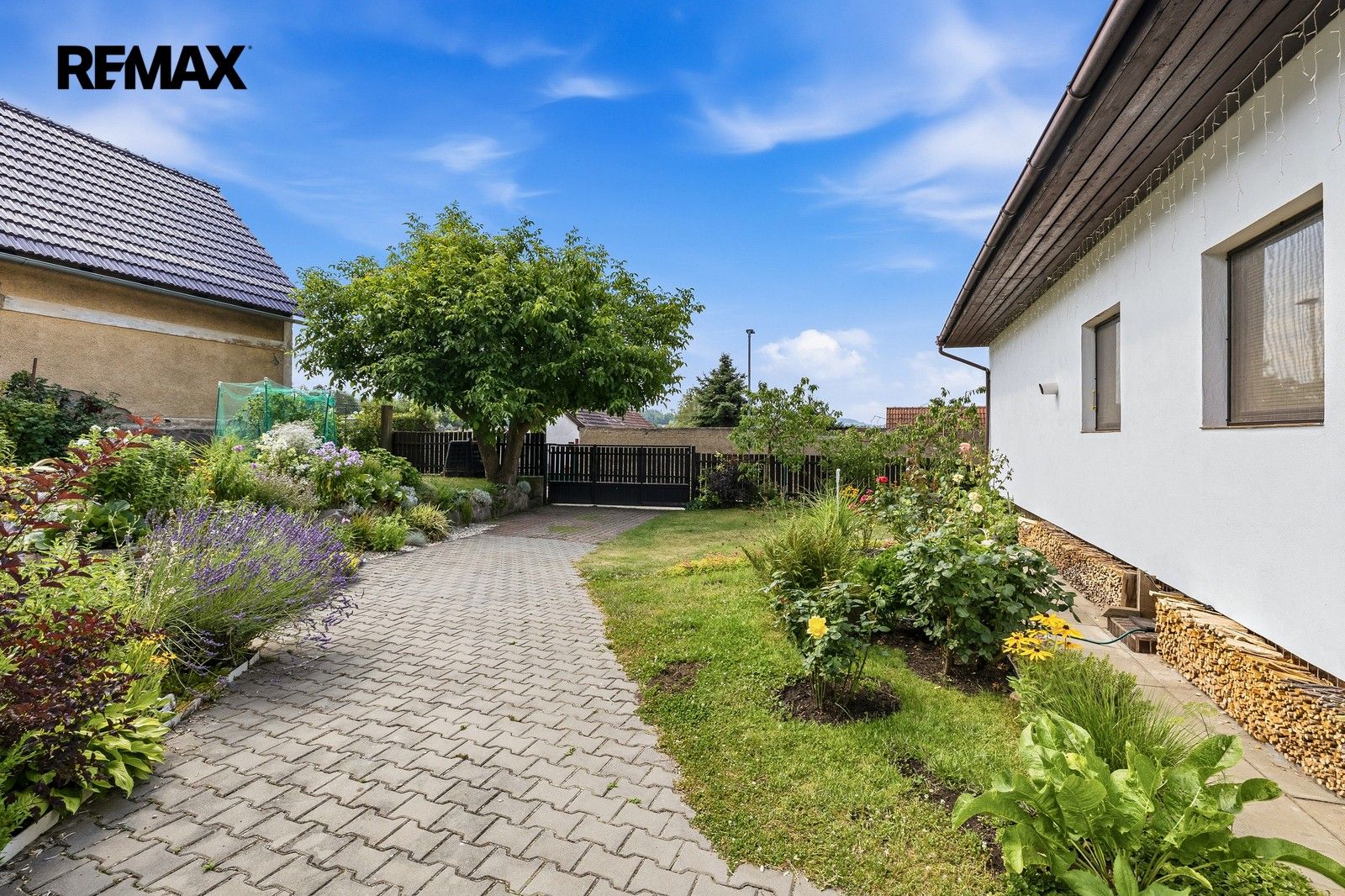 Prodej rodinný dům - Bukovany, 201 m² - 5