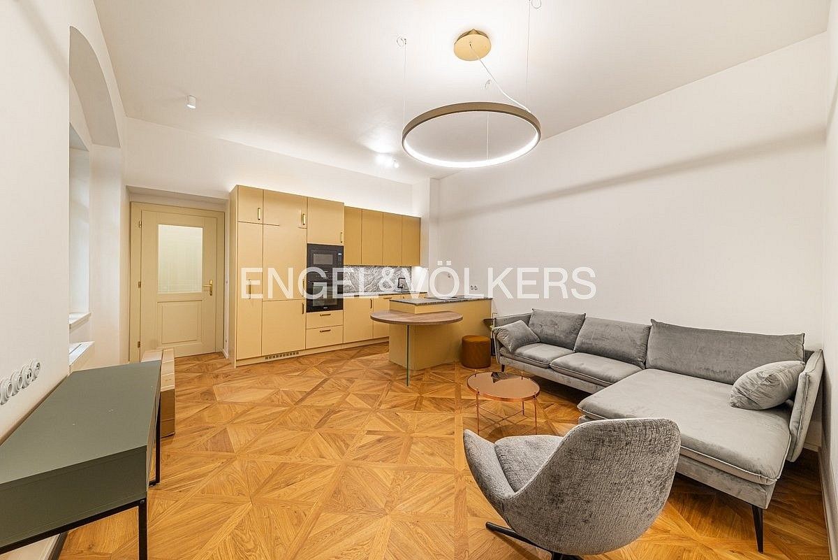 2+kk, Praha - Malá Strana, okres Praha 1, Hlavní město Praha, 48 m² - 2