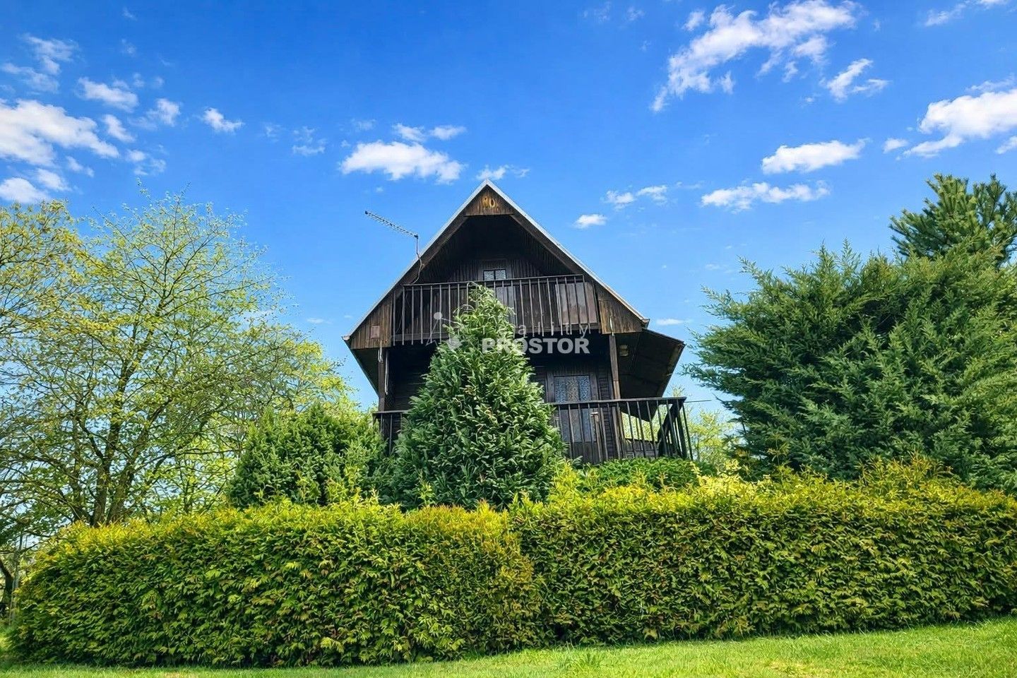 Chaty, Dolní Zálezly, 18 m² - 1