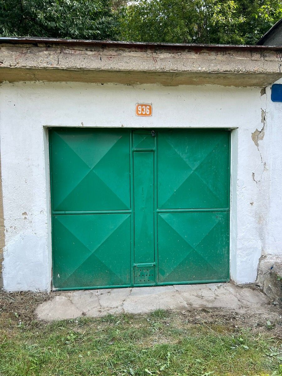 Garáže, Kladno, 272 01