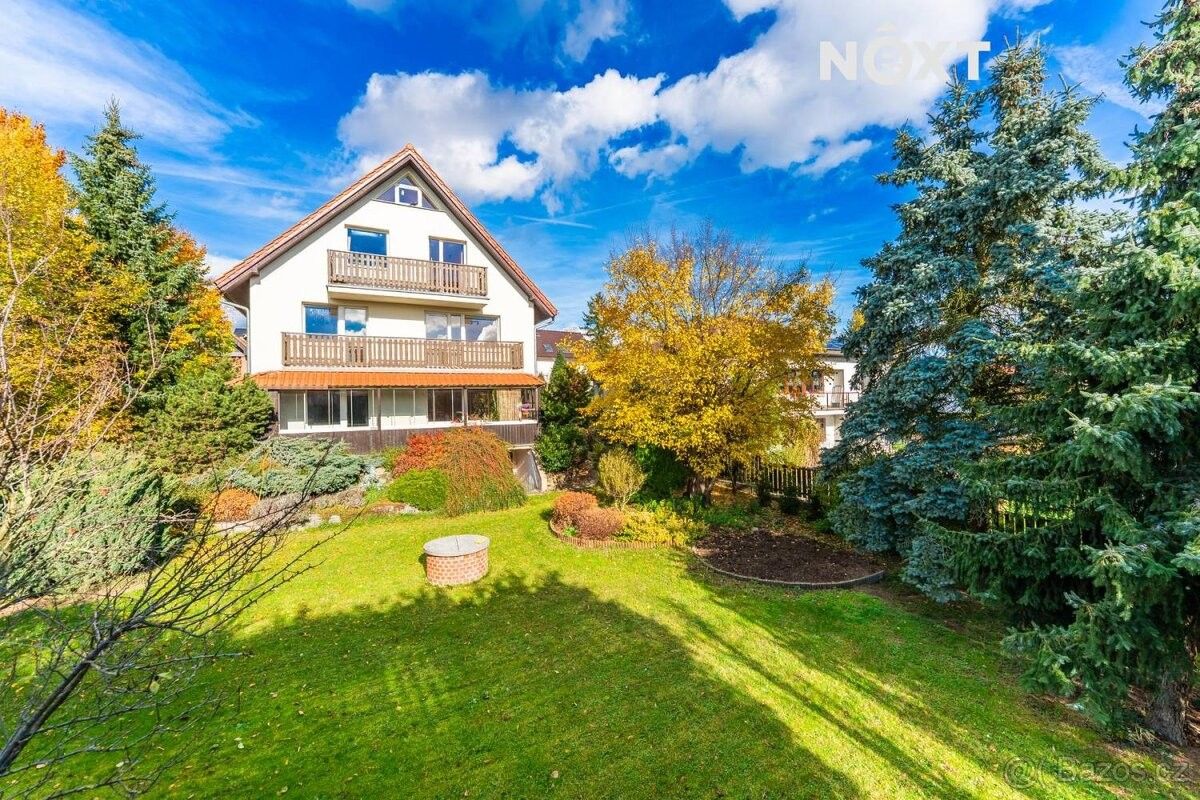 Rodinné domy, Dolní Břežany, 252 41