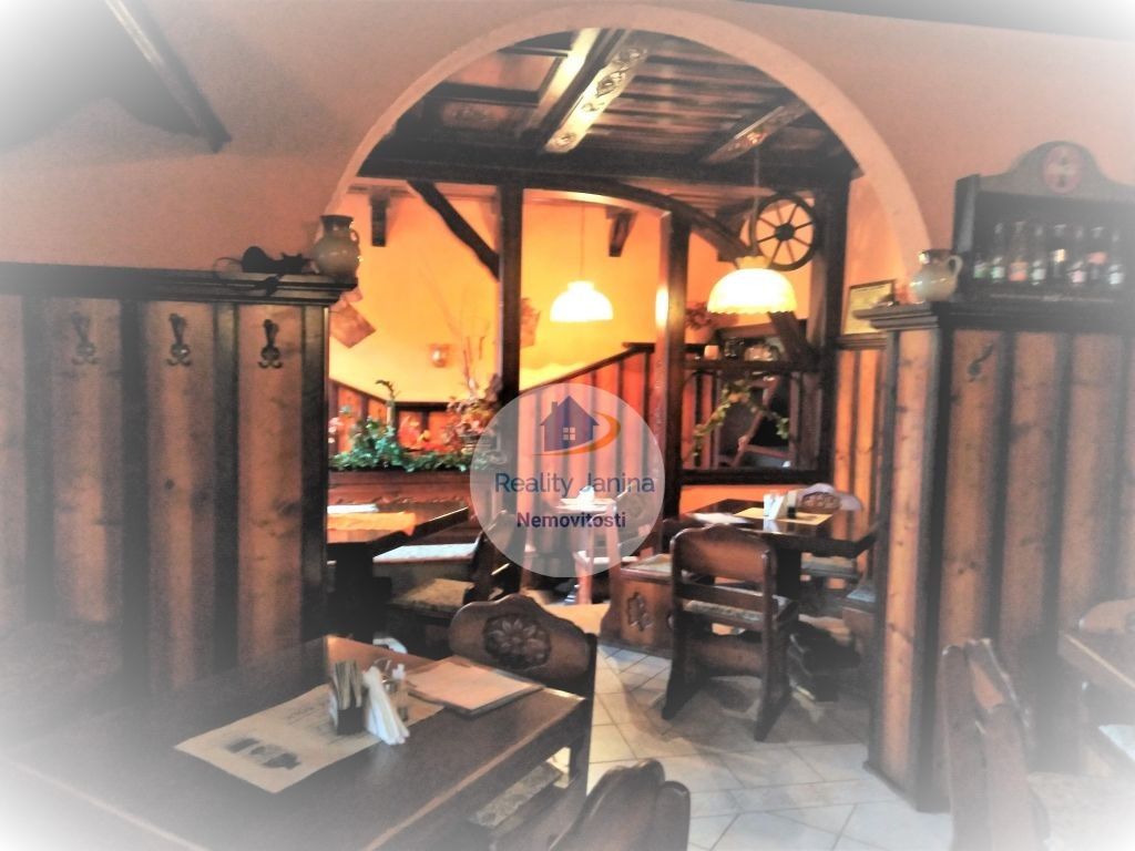 Pronájem restaurace - Střední novosadská, Olomouc, 240 m²