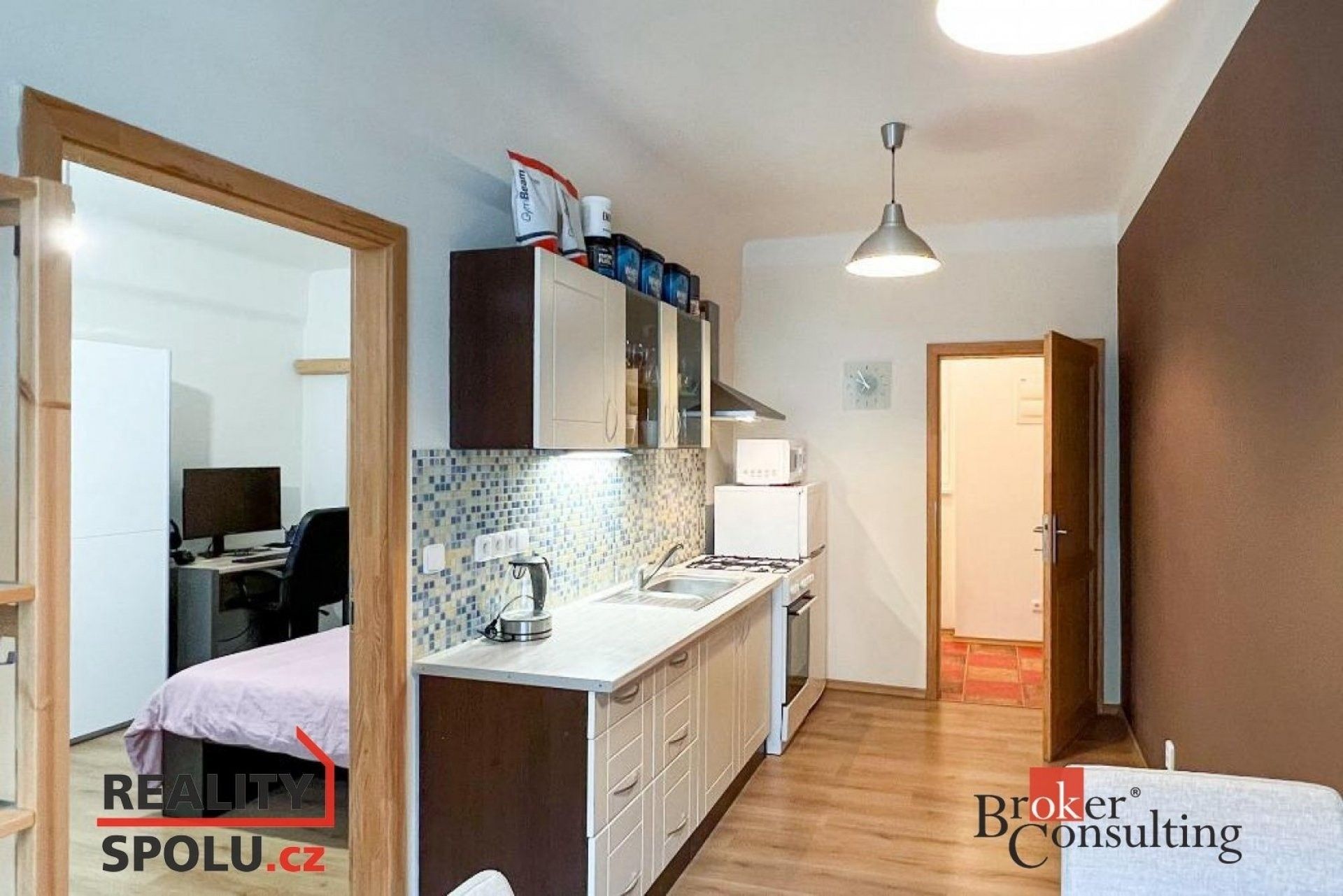 Pronájem byt 1+1 - Koterovská, Plzeň, 37 m²