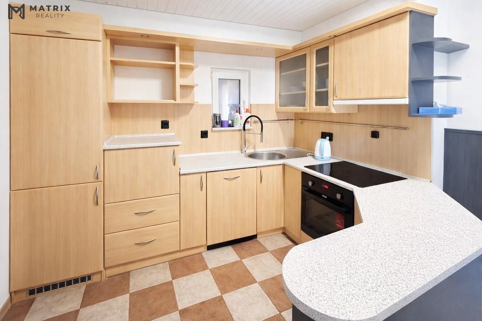 Pronájem byt 2+kk - Přípotoční, Praha, 56 m²