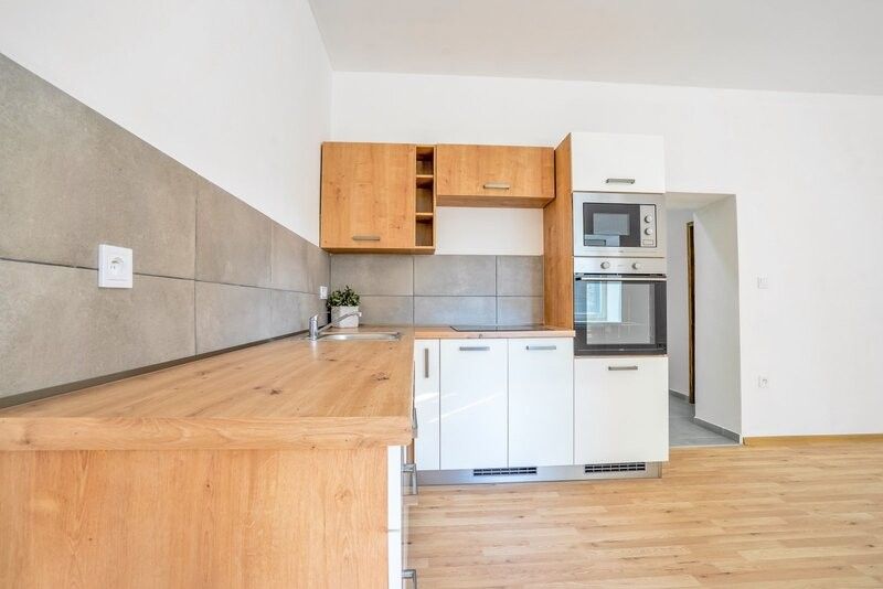 Byty, Batňovice, 542 32