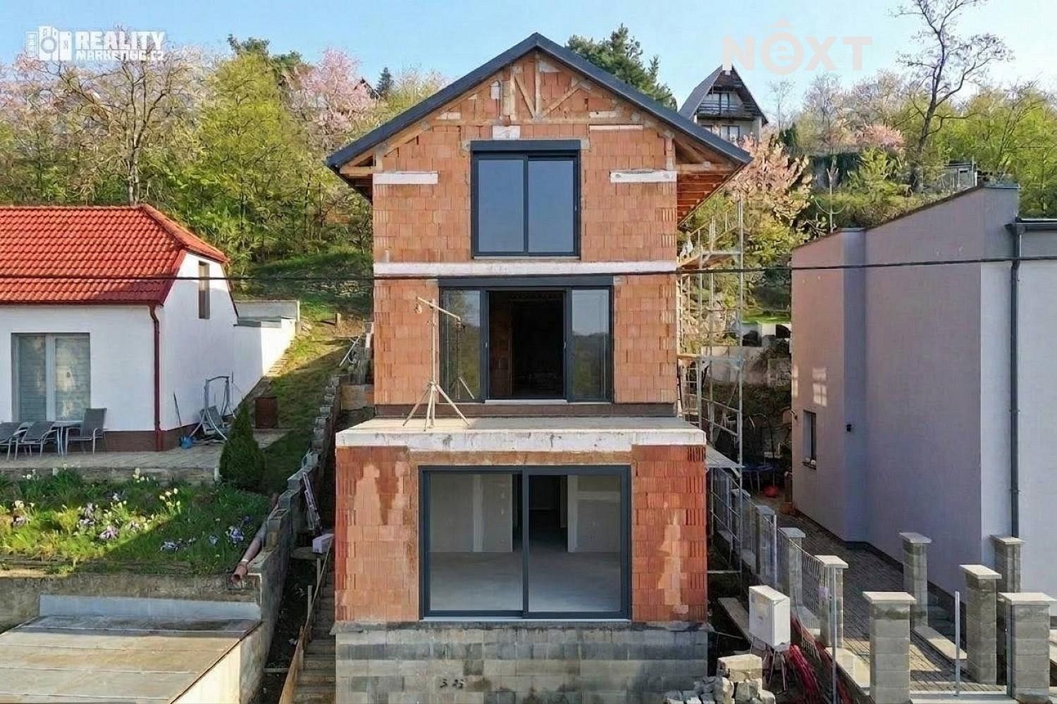 Rodinné domy, Ivančická, Dolní Kounice, okres Brno-venkov, 176 m² - 1