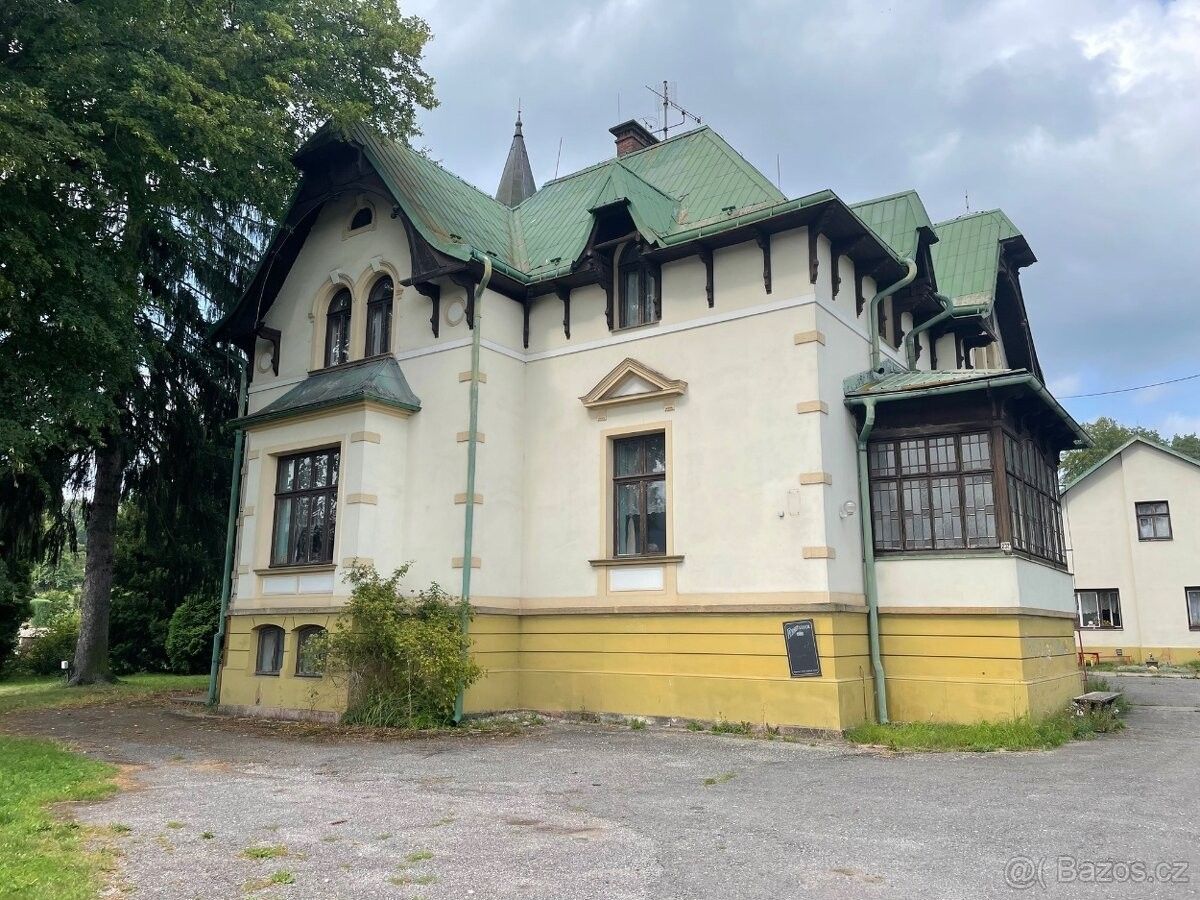 Rodinné domy, Trutnov, 541 01