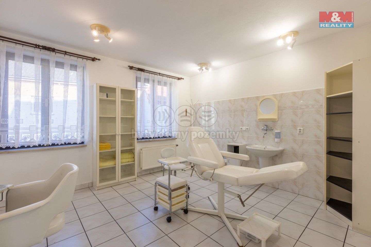 Prodej obchodní prostory - Marxovo náměstí, Postoloprty, 440 m²