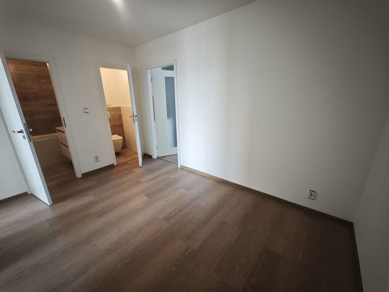 Byt 4+kk · 81 m² · Praha - Horní Měcholupy, okres Praha 15, Hlavní město Praha - 4