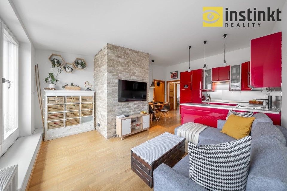 3+kk, Slezská, Praha, 67 m²