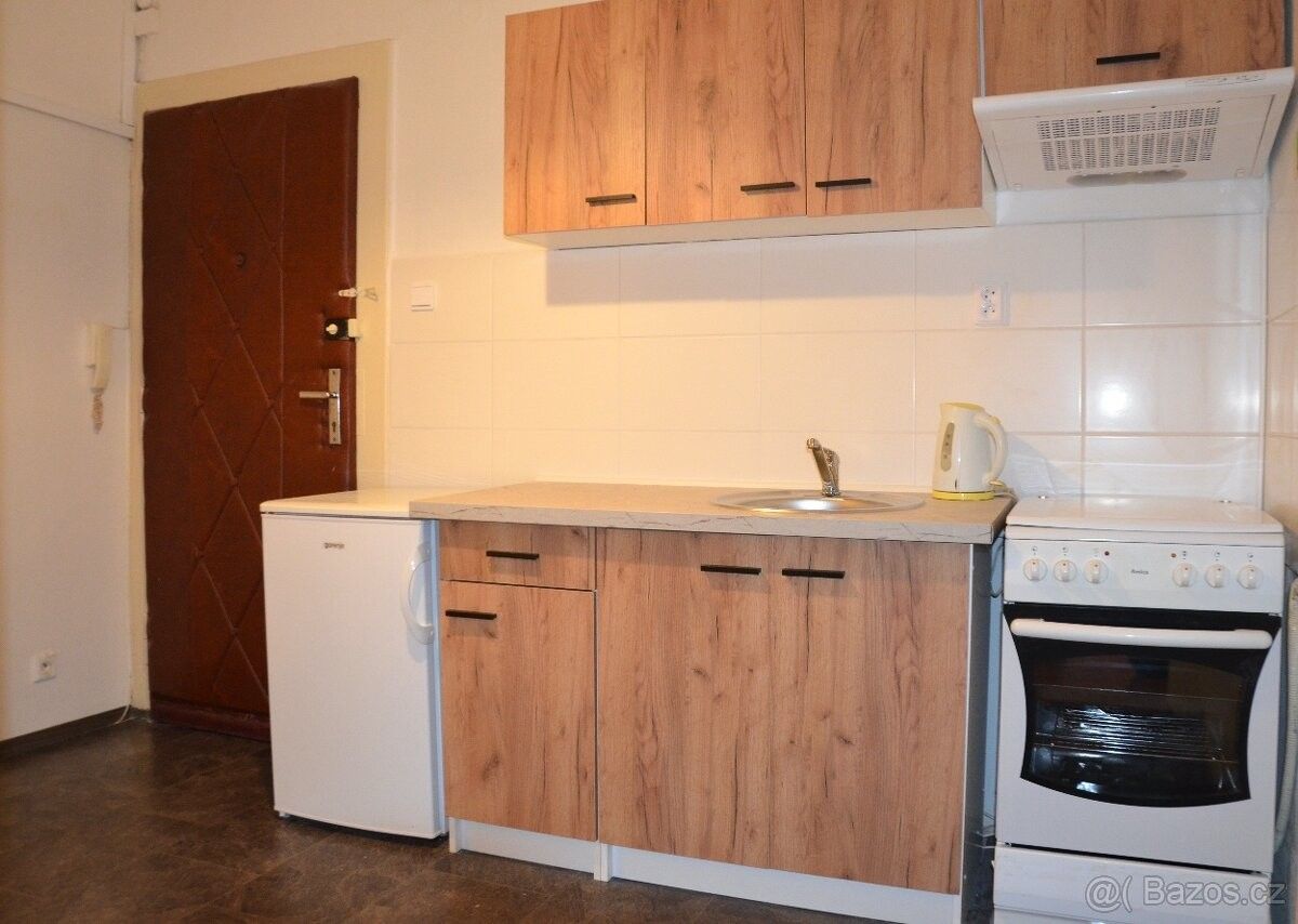 Pronájem byt - Praha, 130 00