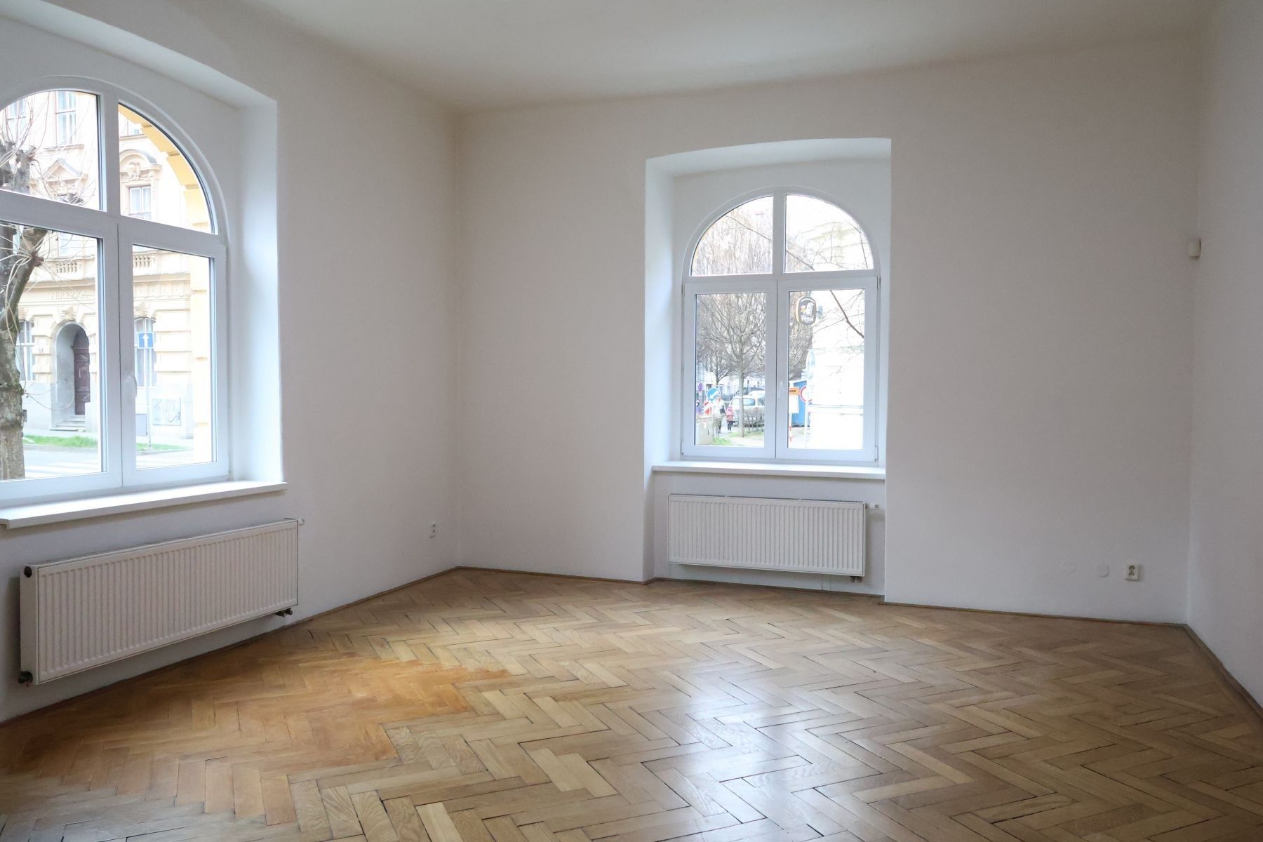 Pronájem byt - Jana Uhra, Brno, 154 m²