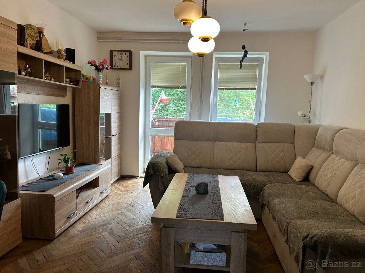 Byty, Dubňany, 696 03