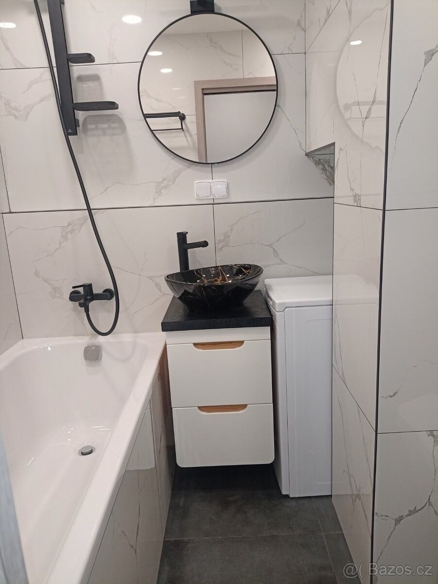 Pronájem byt - Ostrava, 720 00