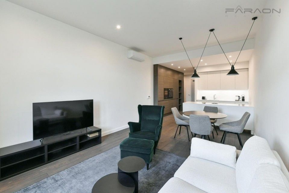 3+1, náměstí Jiřího z Poděbrad, Praha, 95 m²